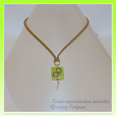 Pendentif nougat carré à l'anis
